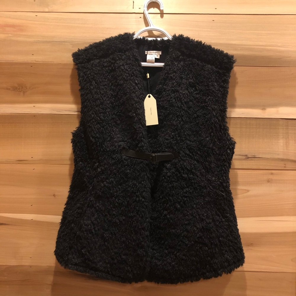 Brand new! faux fur vest!!